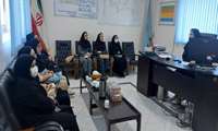  آغوش مادر یعنی امنیت