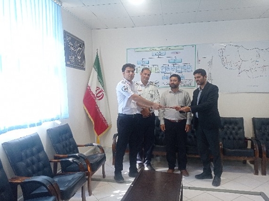 تقدیر سرپرست شبکه بهداشت و درمان شهرستان جاسک از کارشناس اورژانس پیش بیمارستانی  