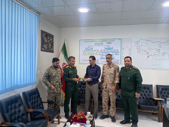 دیدار فرمانده سپاه شهرستان جاسک با سرپرست شبکه بهداشت و درمان، به مناسبت روز پزشک
 